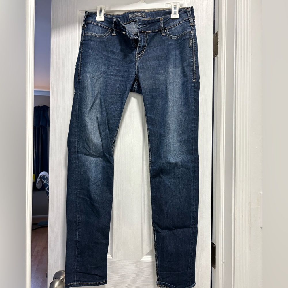 Silver Jeans blue leggings, size 31W/31L.
